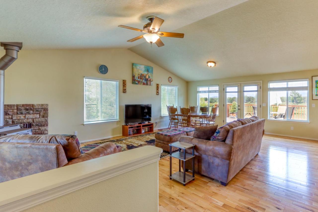 Meadow Walk Cabin La Pine Bagian luar foto